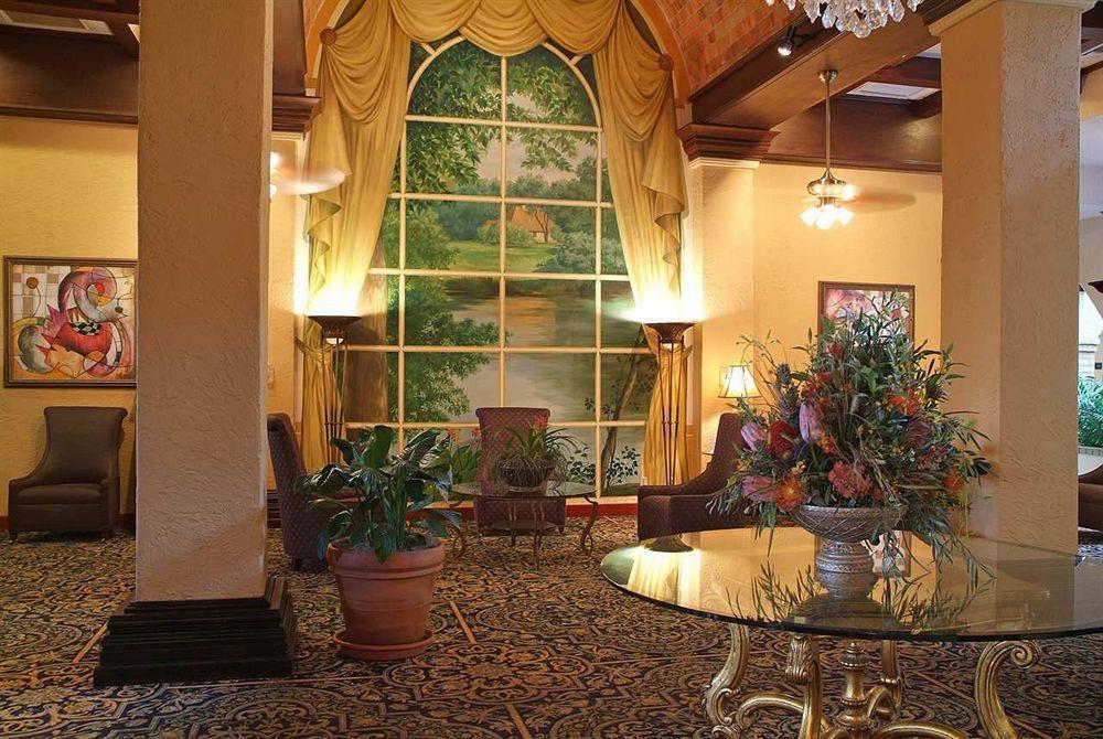 Embassy Suites Baton Rouge Inreriör bild