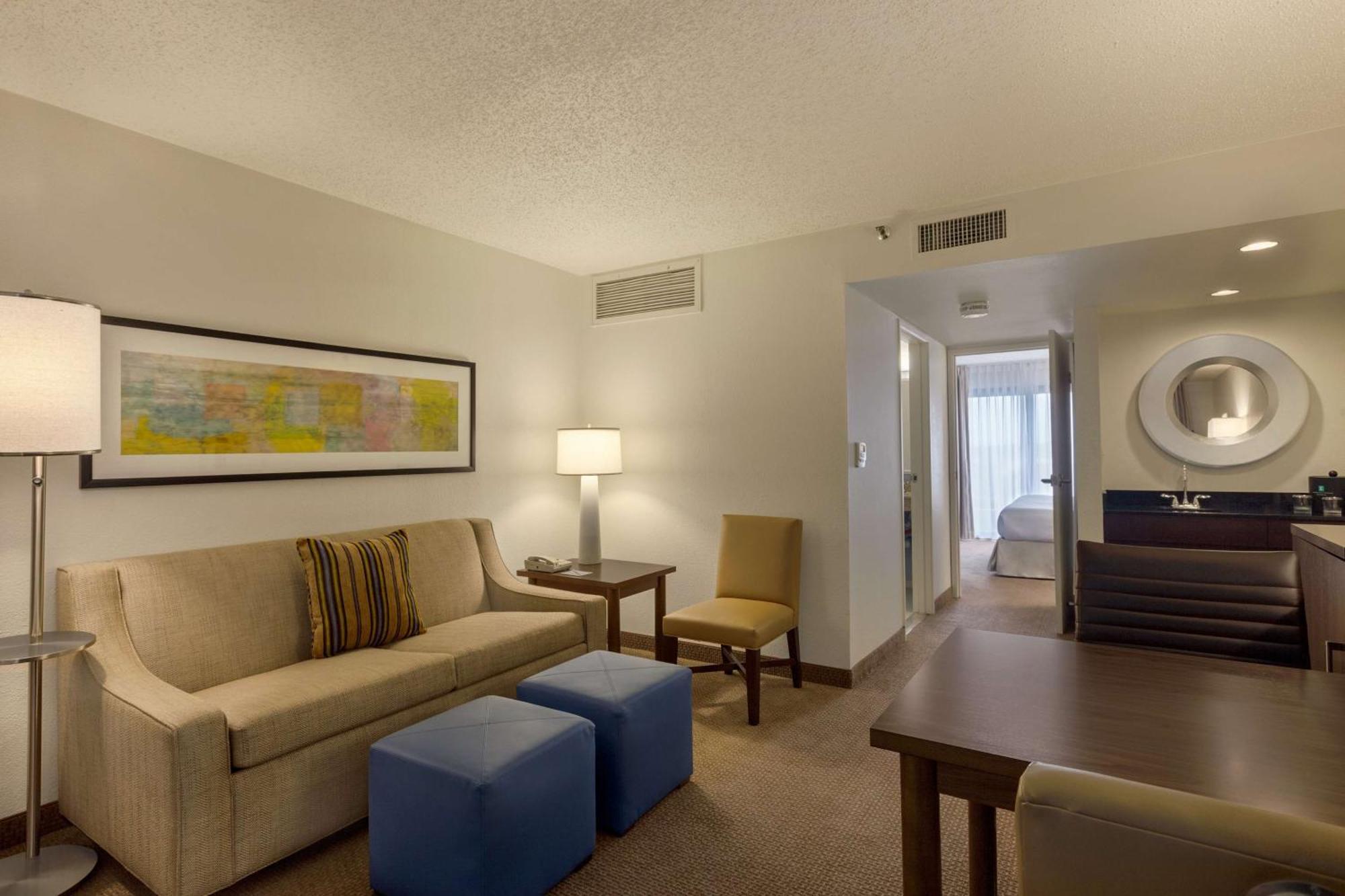 Embassy Suites Baton Rouge Exteriör bild