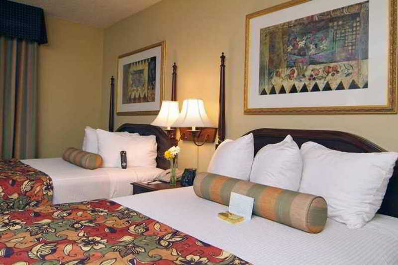 Embassy Suites Baton Rouge Rum bild